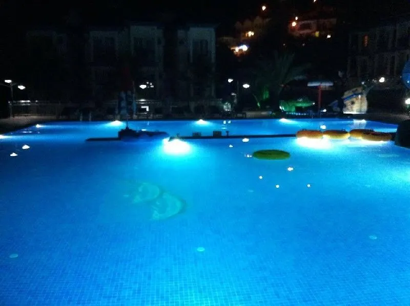 Gurol Hotel And Apartments オルデニズ