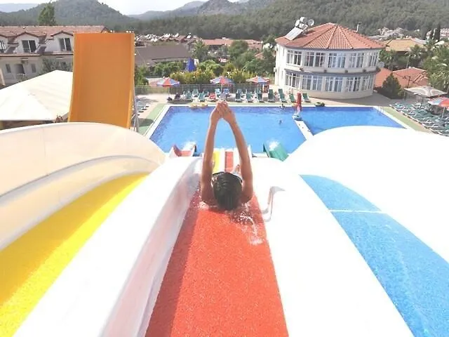 Gurol Hotel And Apartments オルデニズ トルコ